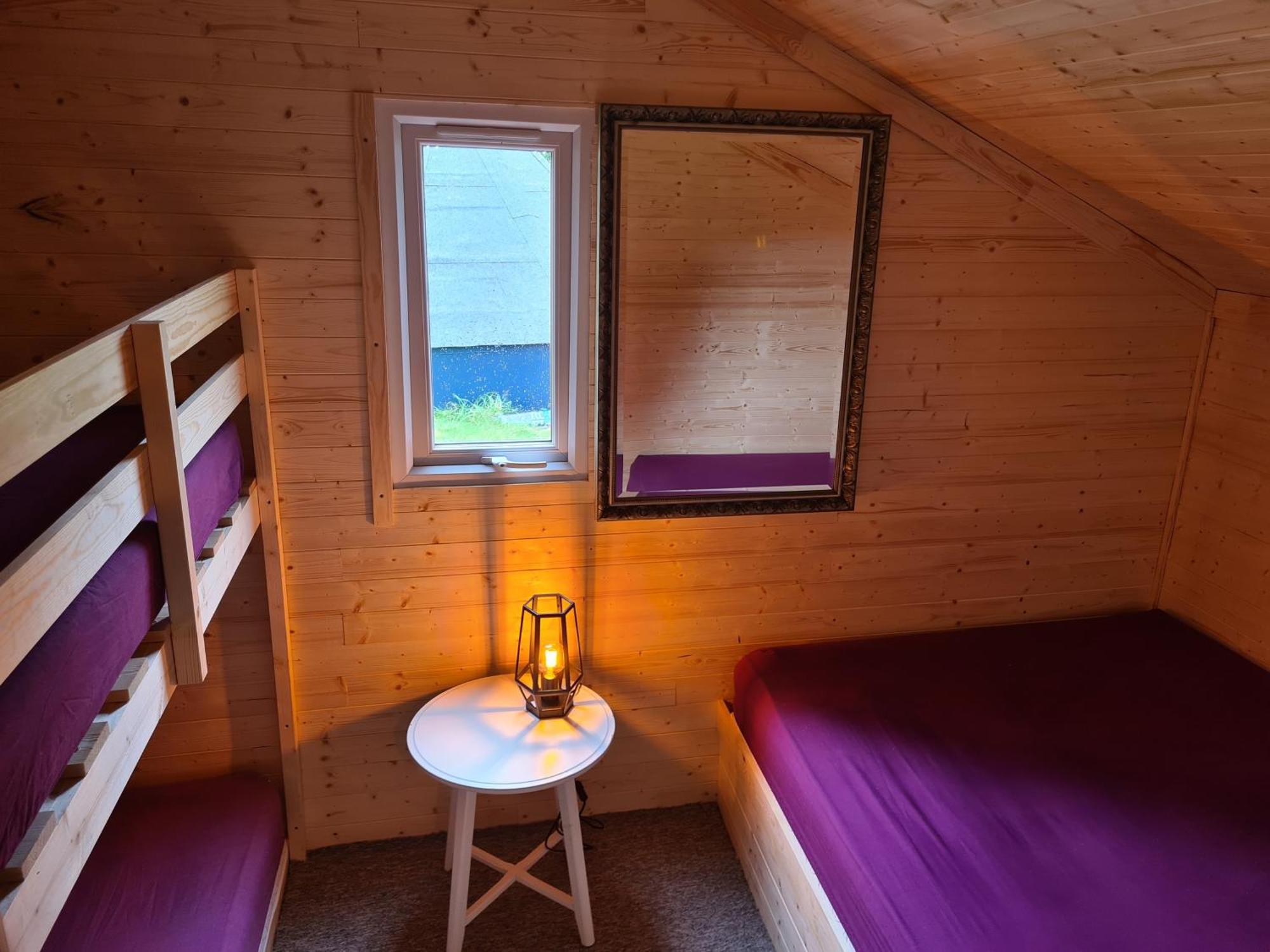 Bell Tent Glamping At Royal Victoria Country Park Southampton Exterior foto